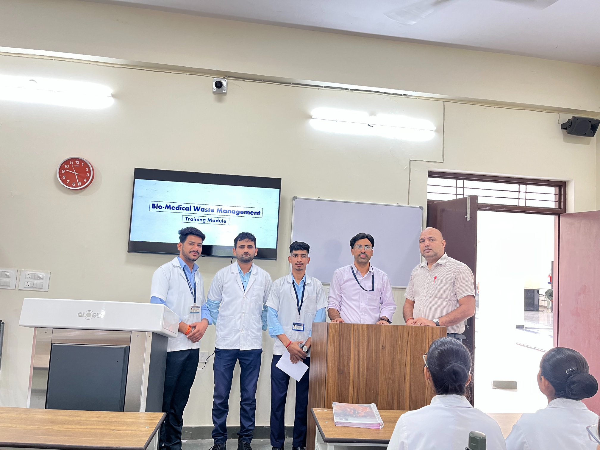 राजकीय नर्सिंग महाविद्यालय नाथद्वारा में बायोमेडिकल वेस्ट मैनेजमेंट शोध प्रस्तुति